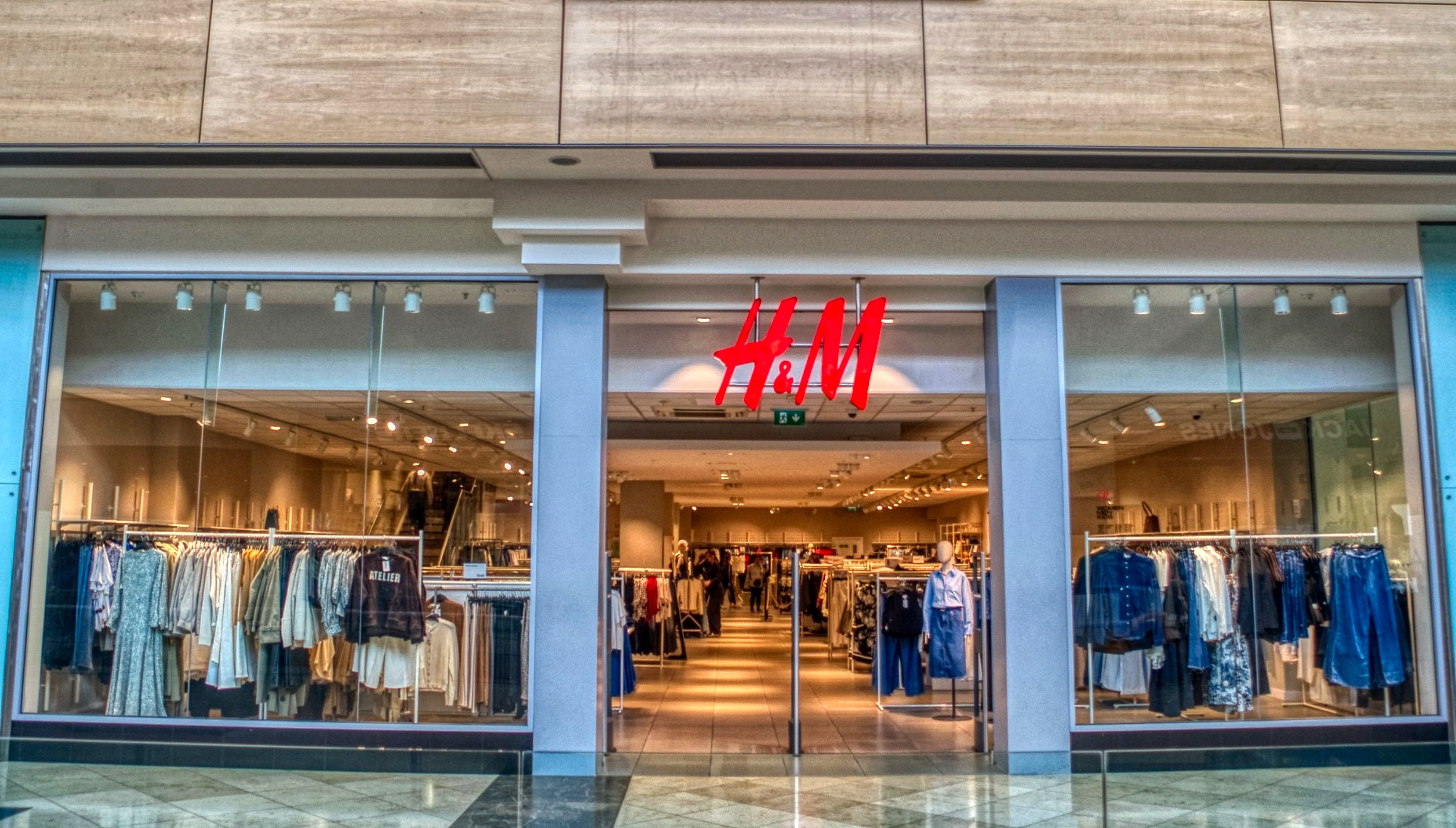 The collection reimagines three e.l.f. hero products&mdash;Power Grip Primer, Halo Glow and Camo&mdash;through H&M&rsquo;s fashion-forward lens, turning high-equity makeup IP into emotionally driven, wearable fragrance.