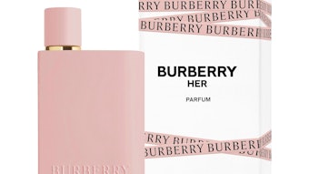 Burberry Her Parfum includes fragrance notes of cherry, pear, vanilla, moss and musk.