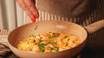 2-Butylfuran is effective in all seafood flavors. The best level of addition in shrimp, lobster and related flavors runs from eighty up to one hundred ppm.