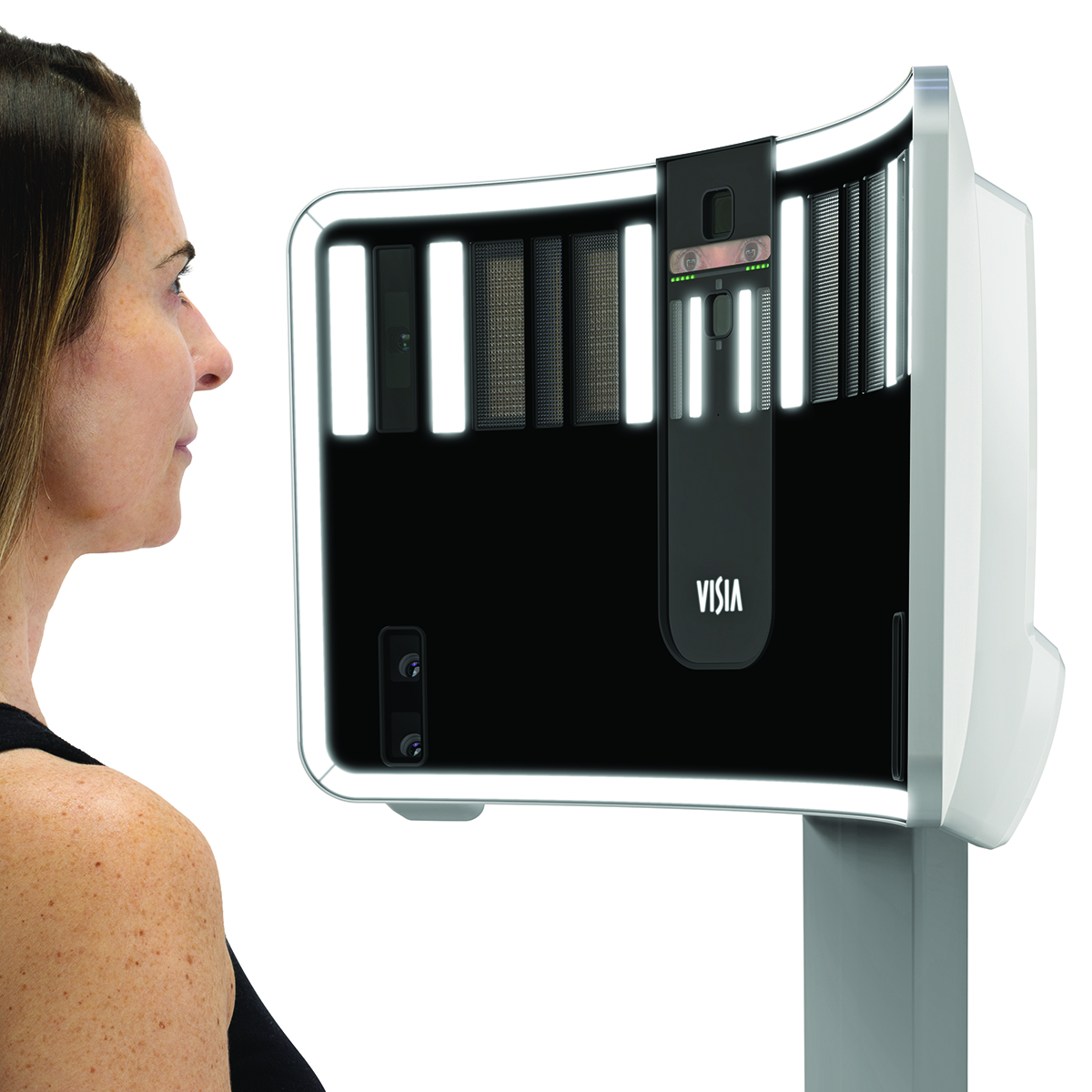The system continues to provide deep-dive analysis into eight key skin features, including wrinkles, pores, UV spots and porphyrins.