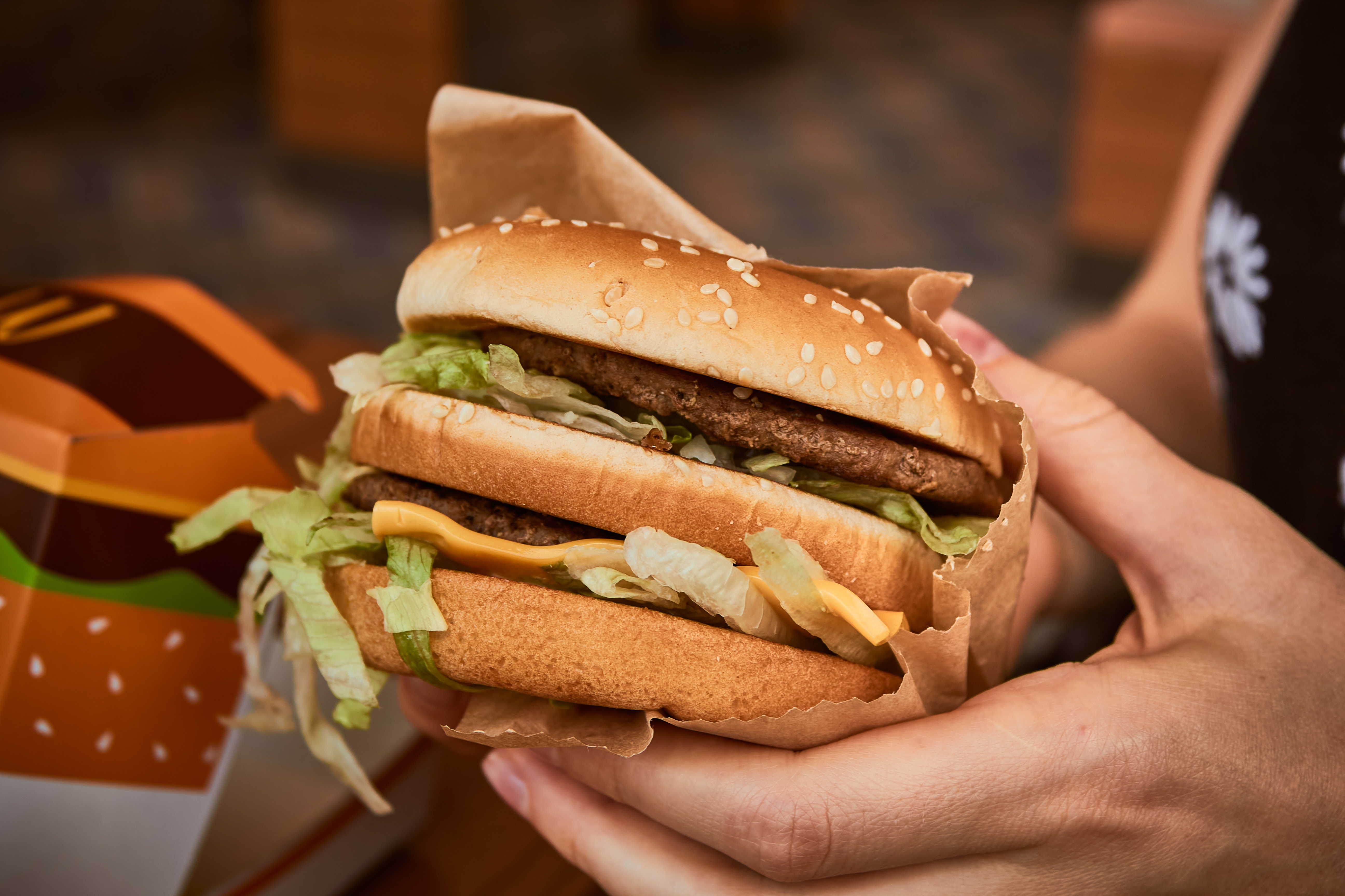 The system demonstrates how generative modeling can reconstruct complex, multi-ingredient taste signatures, including fast-food&ndash;style flavor profiles such as a Big Mac&ndash;like sensory signature, where layered notes from fat, salt, umami, acid, and aroma compounds are algorithmically approximated rather than manually reverse-engineered.