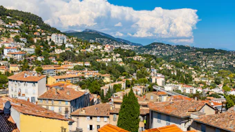 SIMPPAR transformed the heart of Grasse into an open-air celebration of perfumery ingredients, welcoming fragrance professionals from around the world to explore new naturals, captives and technological advances against the backdrop of the industry’s historic capital.