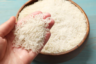 Featuring a warm profile of toasted rice, basmati, powdery softness and custard-like sweetness, Methyl Orizate captures the comforting aroma of freshly prepared grains while adding depth and sophistication to gourmand compositions.