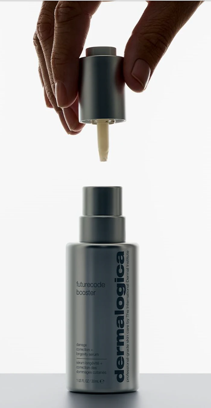 Developed for prestige skin care and dermocosmetic brands, NeoDropper Autoload automatically reloads the applicator with a consistent dose after each use through a twist-and-push mechanism, helping improve dosage accuracy while reducing contamination risk and product waste.