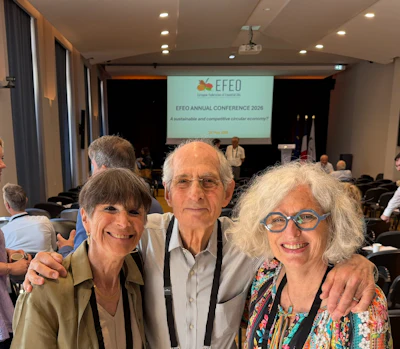 From left: Laure Moutet Manheimer, Steve Manheimer and Karen Manheimer.
