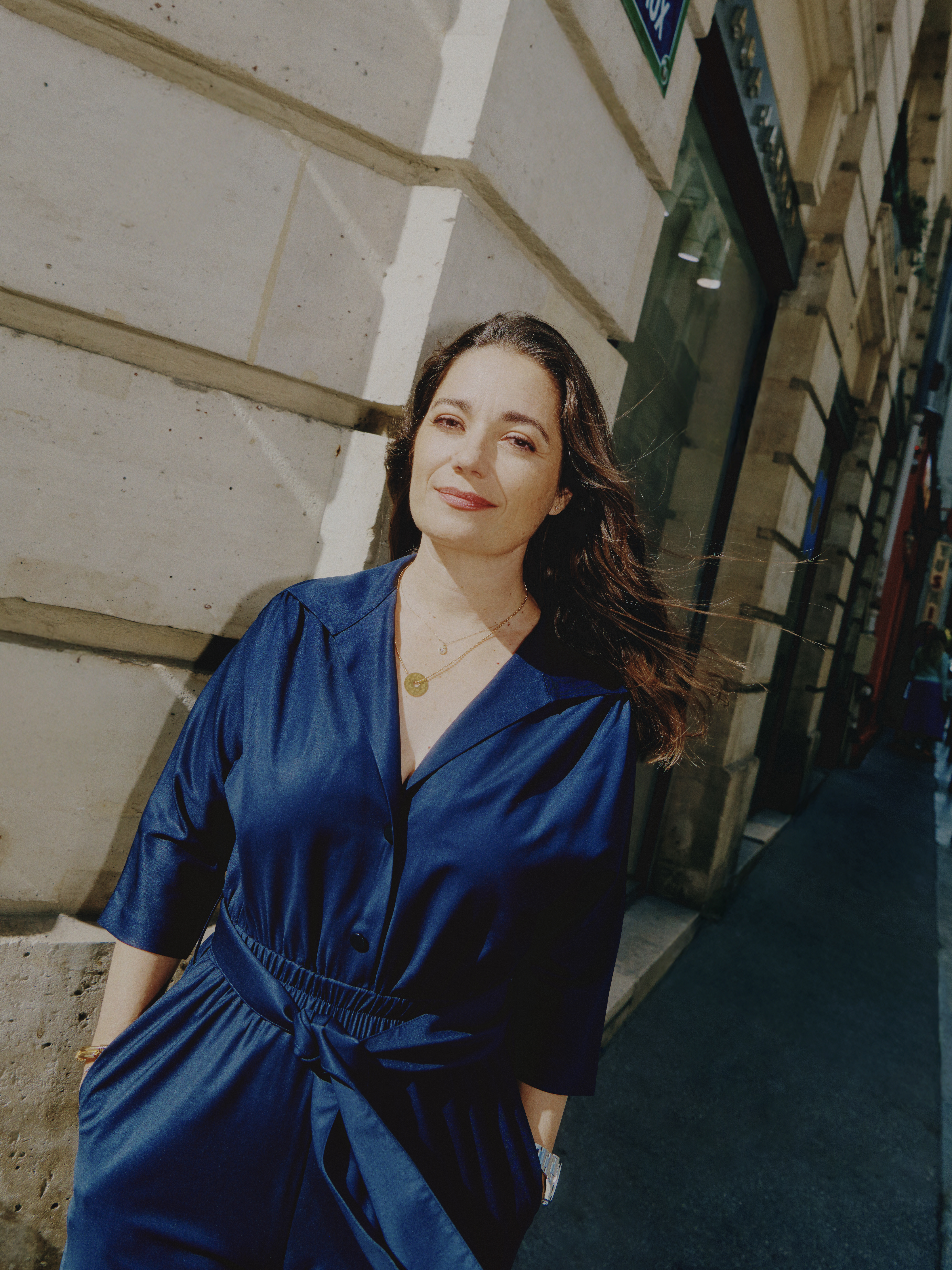 A Paris native, Salamagne's path to perfumery began unconventionally. Raised in a family of physicians, she initially pursued medical studies before shifting to chemistry, ultimately discovering her vocation at ISIPCA.
