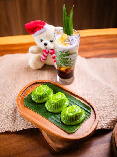 Pandan—a tropical leaf that tastes somewhere between vanilla, coconut and fresh-cut grass—crossed over from Thai and Vietnamese bakeries into mainstream Western markets quietly and suddenly.