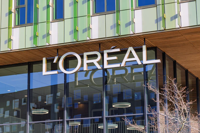 L’Oréal is also launching Entering l’AcceleratOR, a new docuseries following three companies from the inaugural cohort as they work with L’Oréal teams to move sustainability technologies toward commercialization.